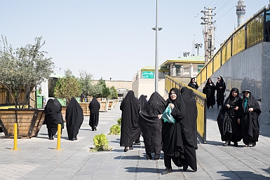Women leaving Qom Shrine